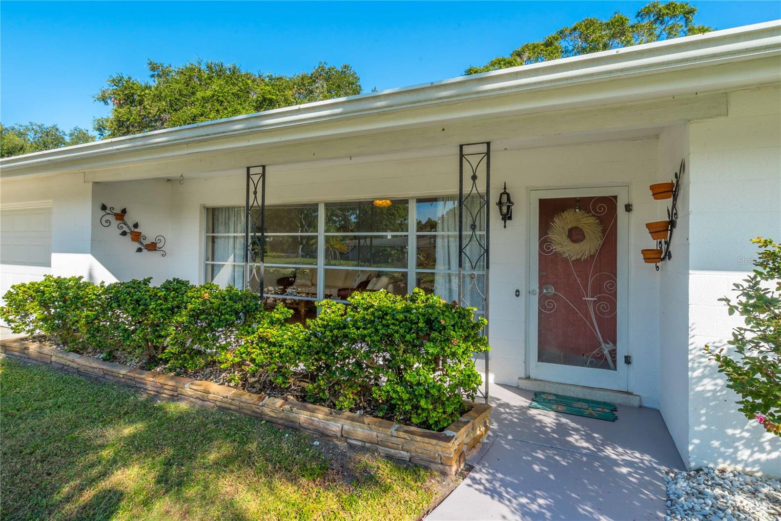 SOUTH GATE - Residential