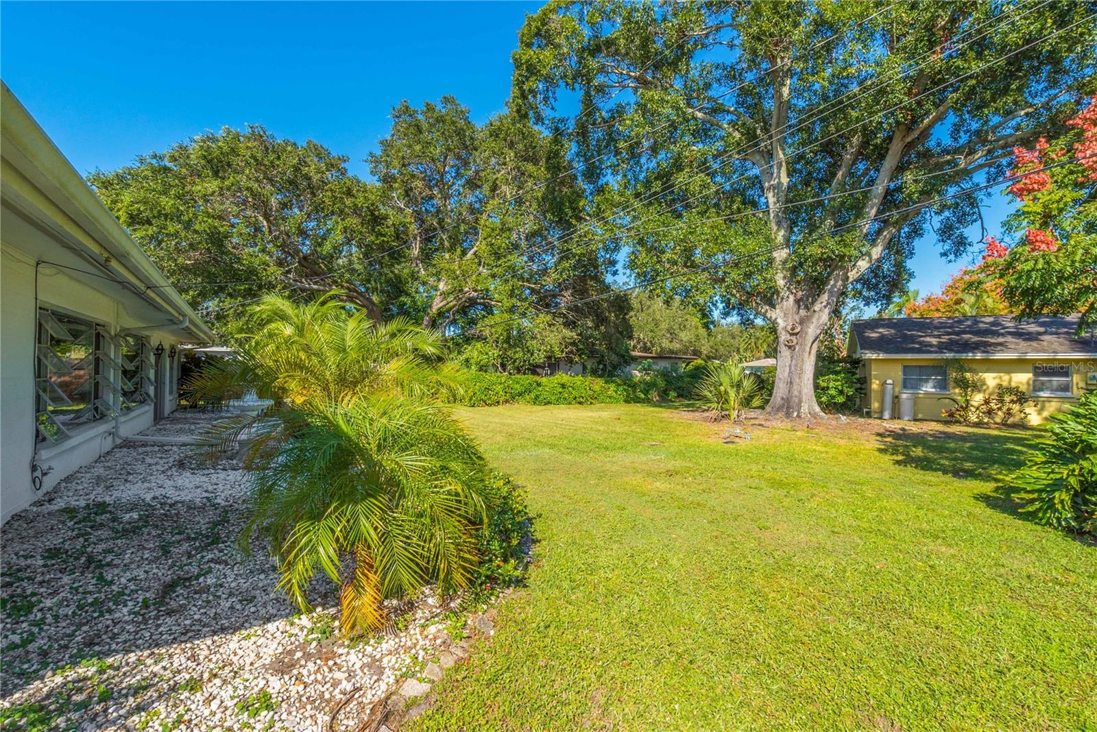 SOUTH GATE - Residential