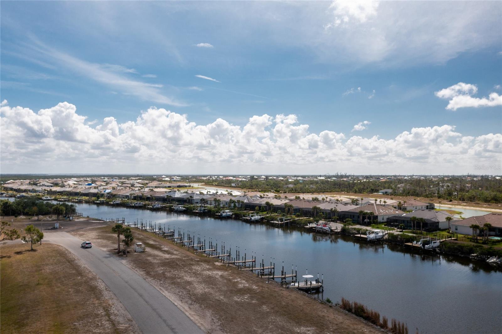 VILLAGE HOLIDAY LAKE - Land