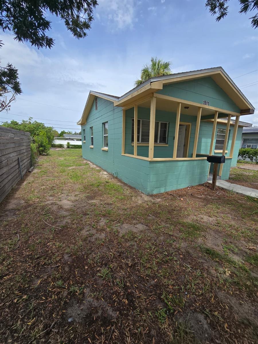 MEDLEY GARDENS - Residential