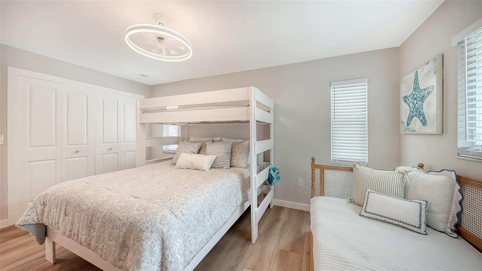 SIESTAS BAYSIDE WATERSIDE SOUTH - Residential