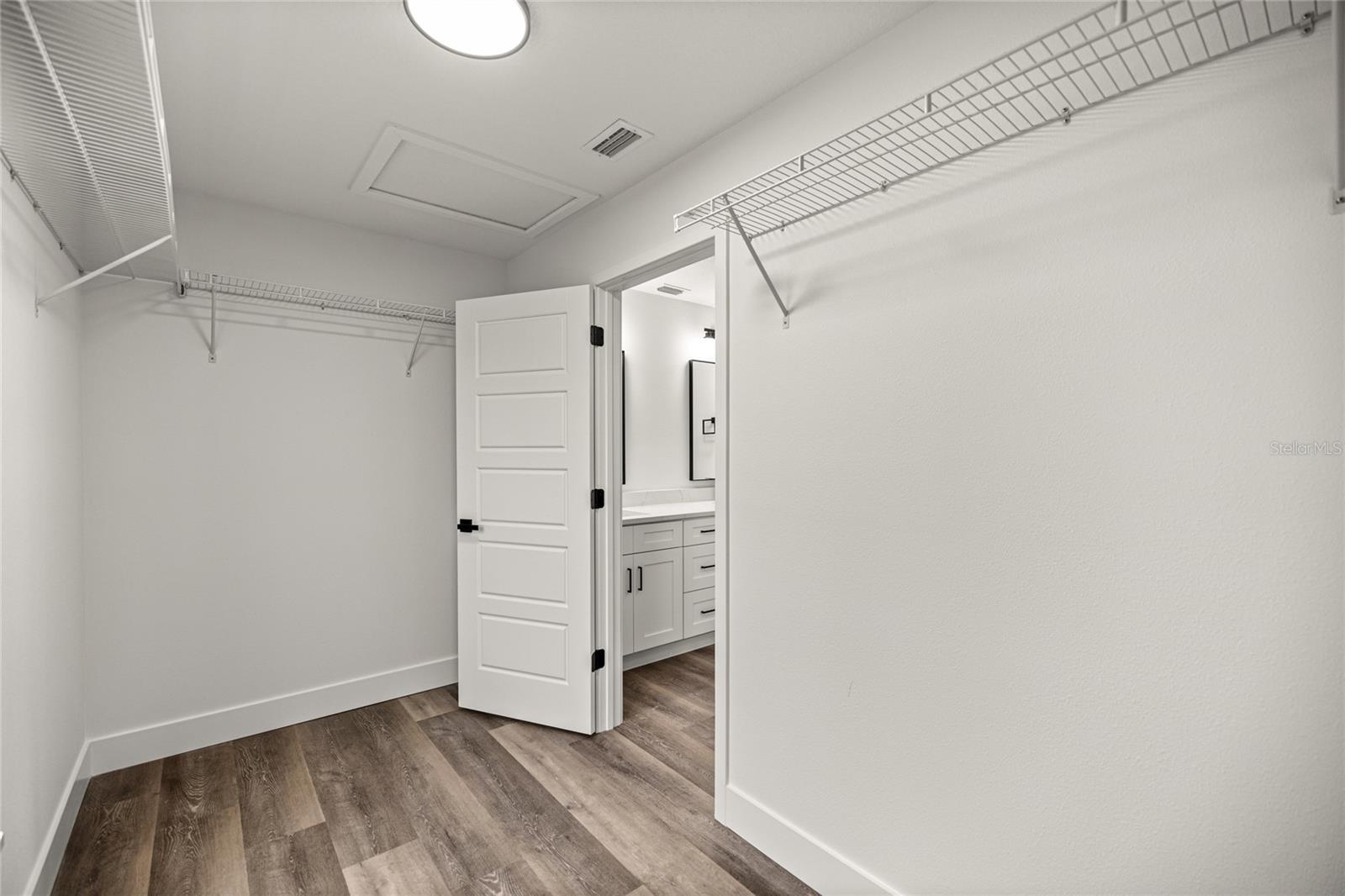 SILVER SPGS SHORES UN 17 - Residential
