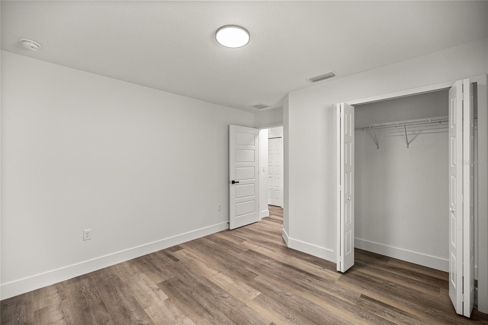 SILVER SPGS SHORES UN 17 - Residential