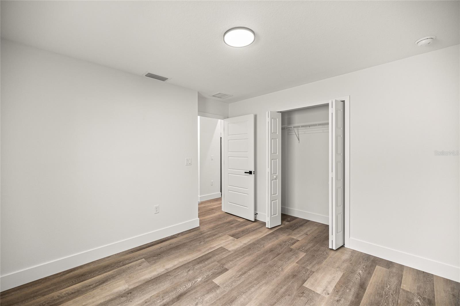SILVER SPGS SHORES UN 17 - Residential