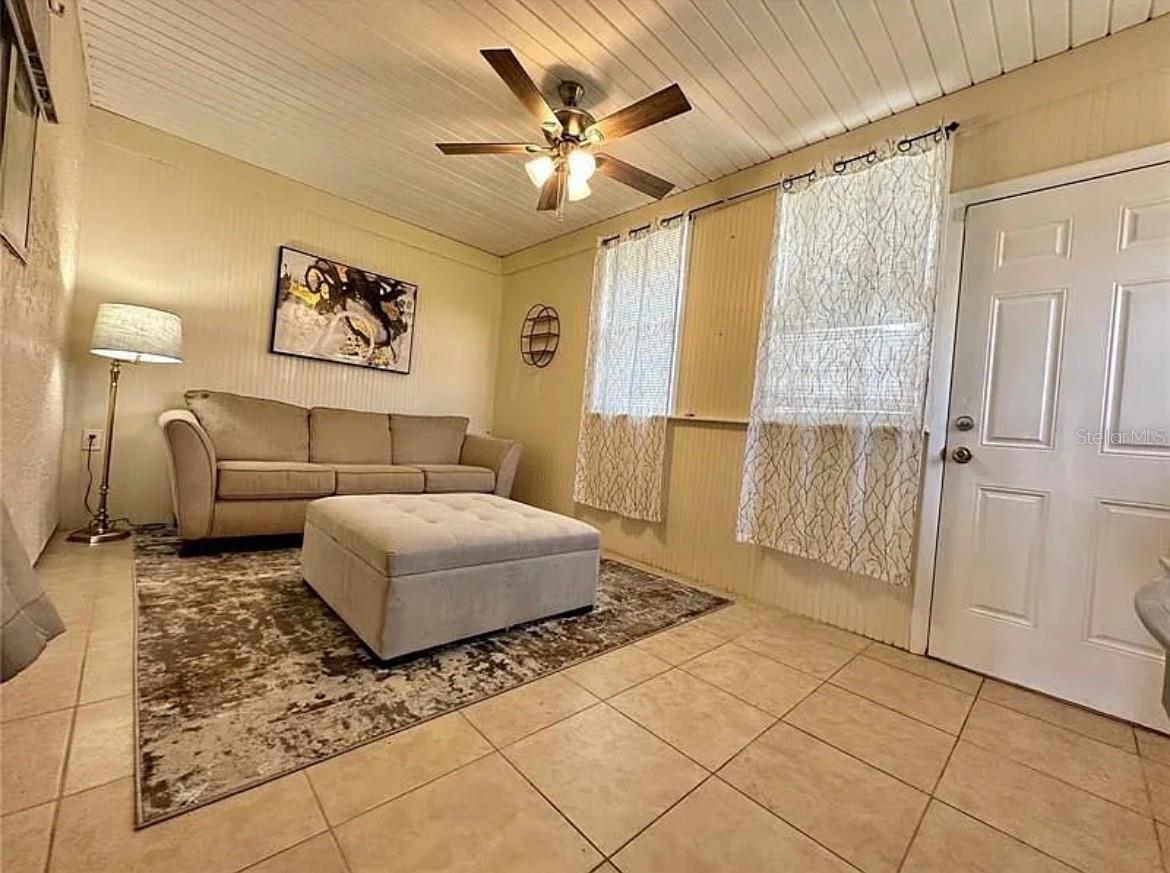 PORT CHARLOTTE SUB 50 - Residential Lease
