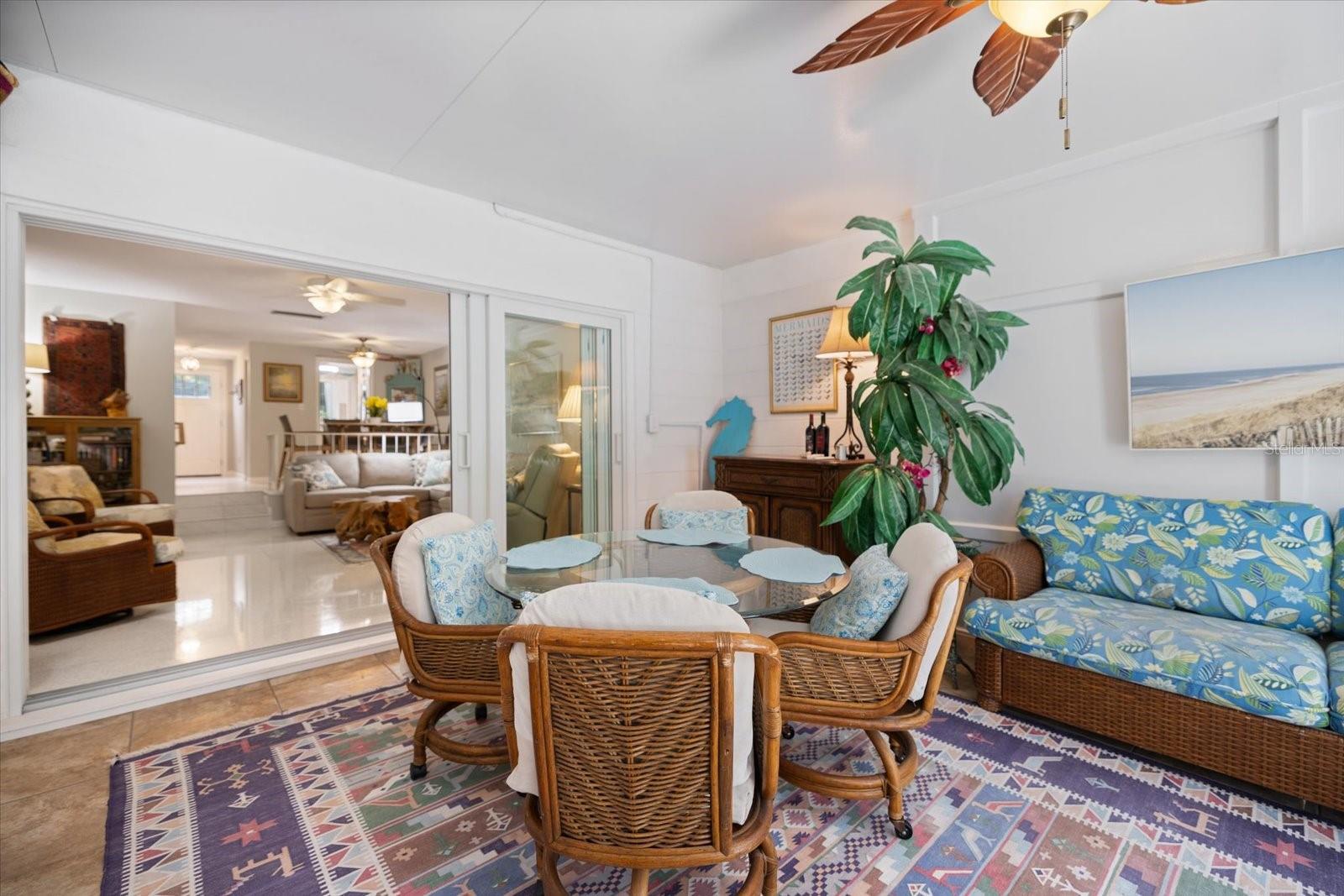 VENICE TOWN HOUSE - Residential