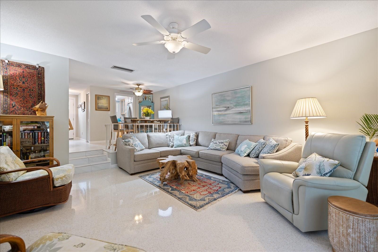 VENICE TOWN HOUSE - Residential