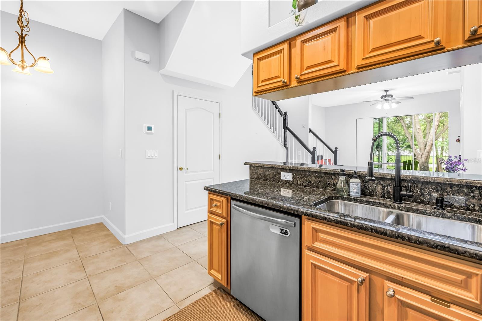 ESTANCIA PLACE TWNHMS - Residential