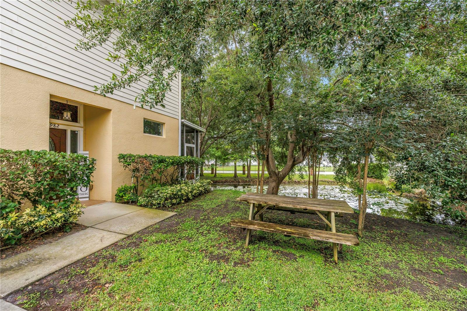 ESTANCIA PLACE TWNHMS - Residential