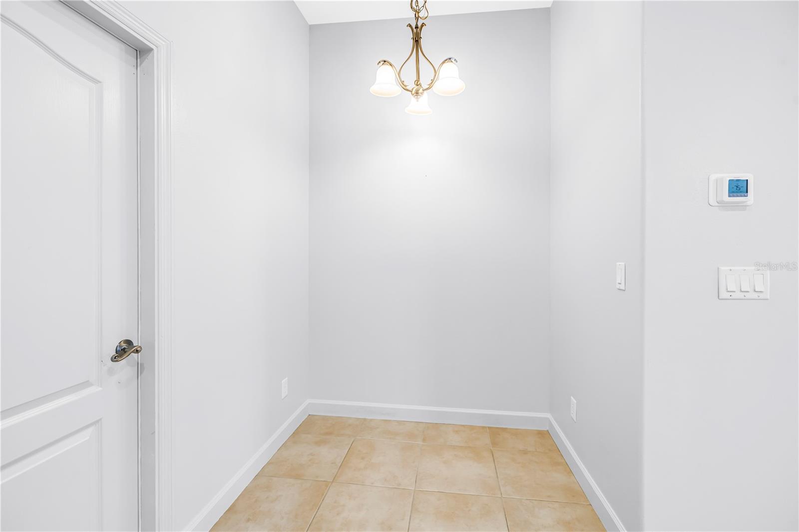 ESTANCIA PLACE TWNHMS - Residential
