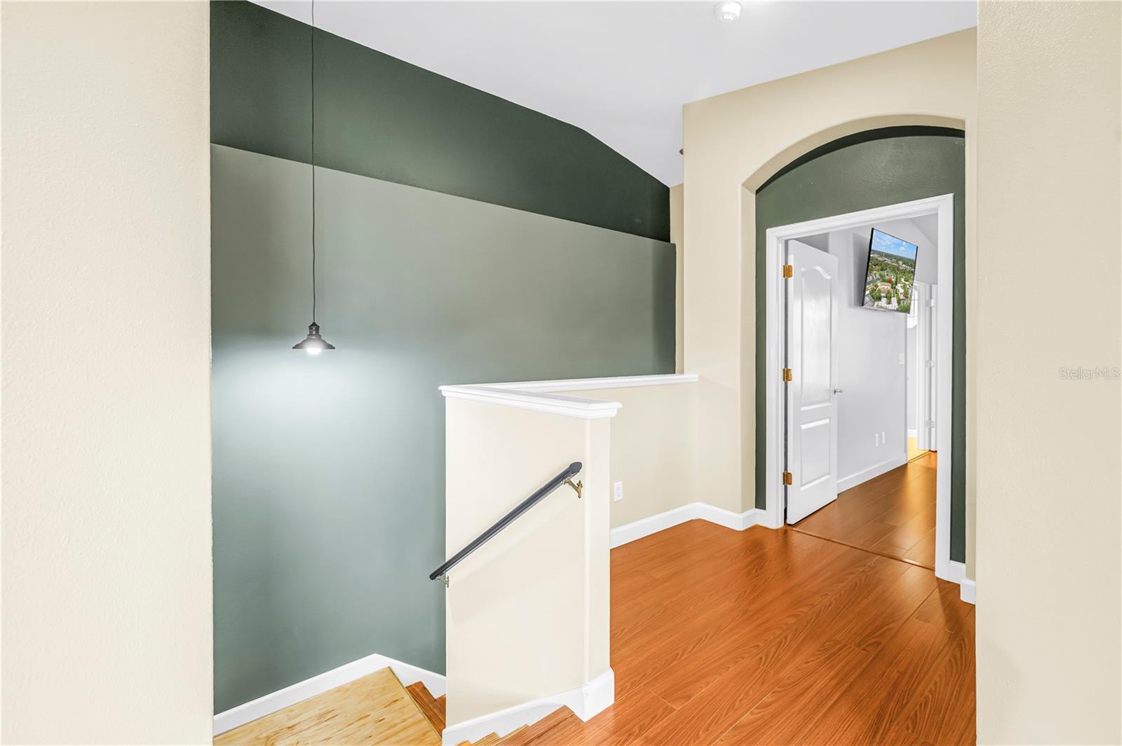 ESTANCIA PLACE TWNHMS - Residential