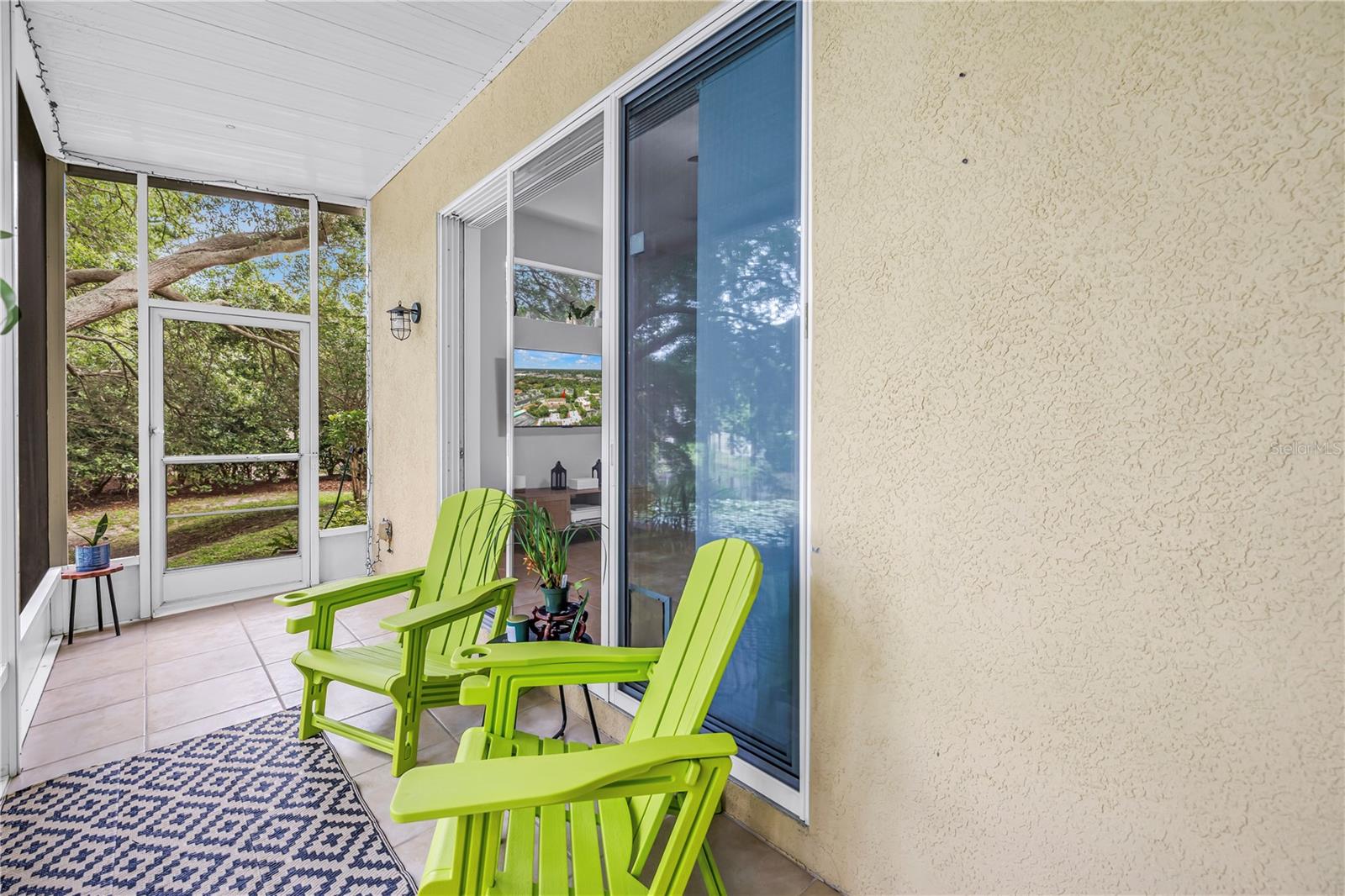 ESTANCIA PLACE TWNHMS - Residential