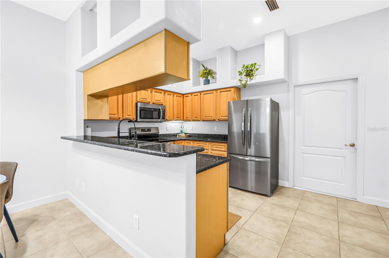ESTANCIA PLACE TWNHMS - Residential