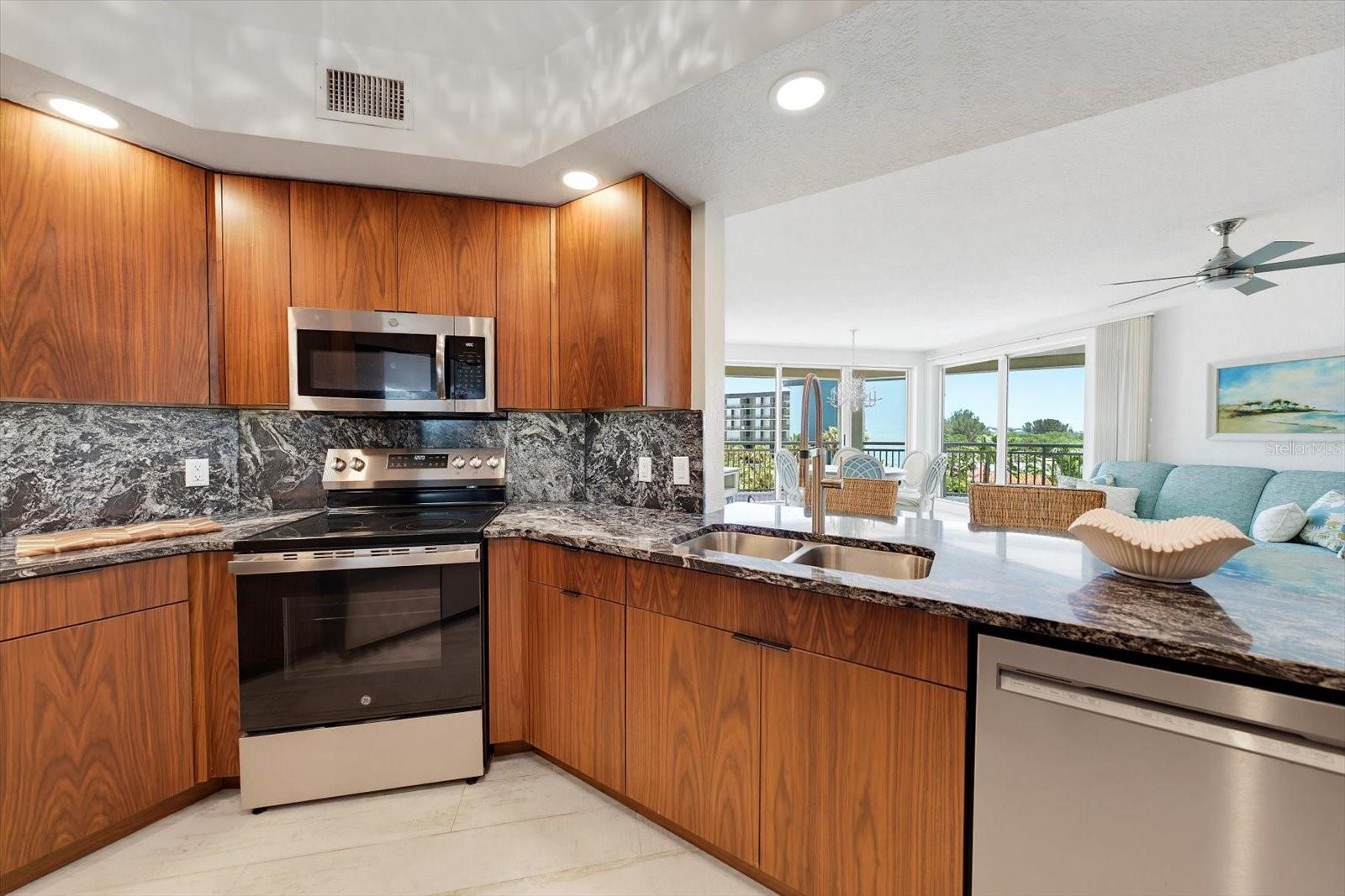 GRANDE ON SAND KEY CONDO - Residential
