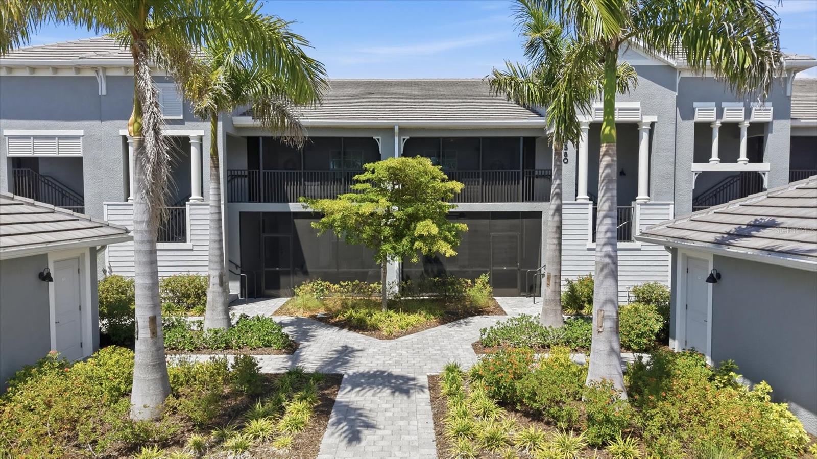 WELLEN PARK GOLF AND COUNTRY CLUB - Residential