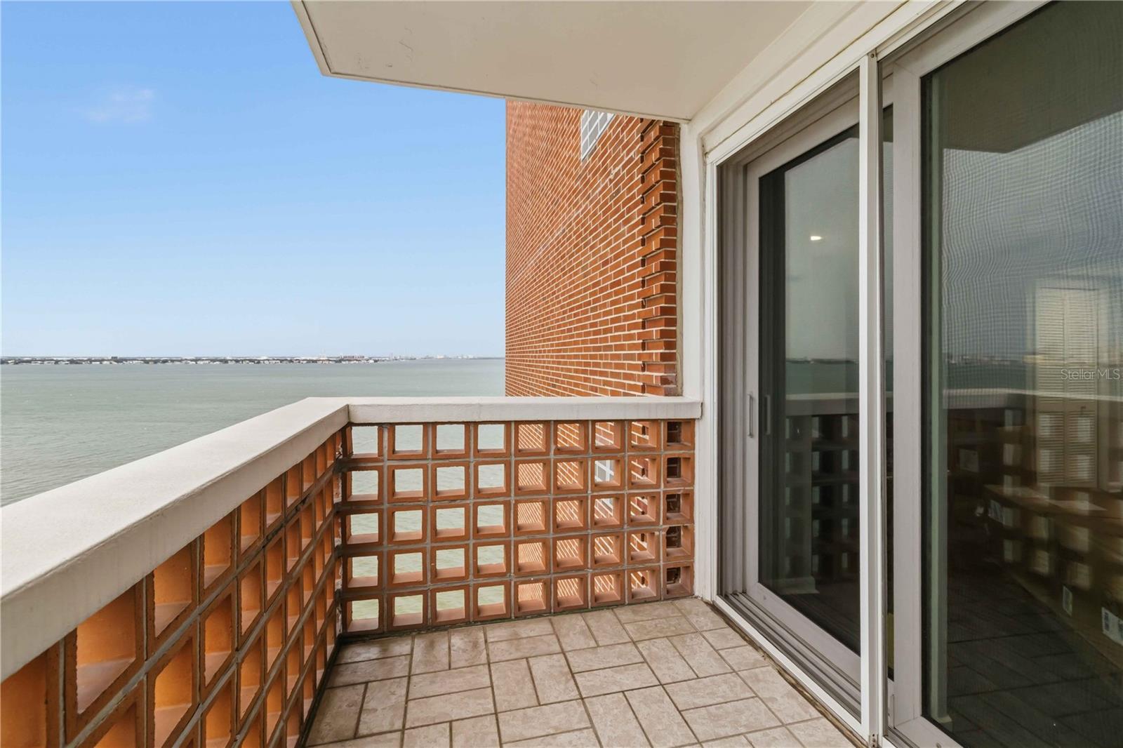 BAYSHORE TOWERS A CONDO - Residential