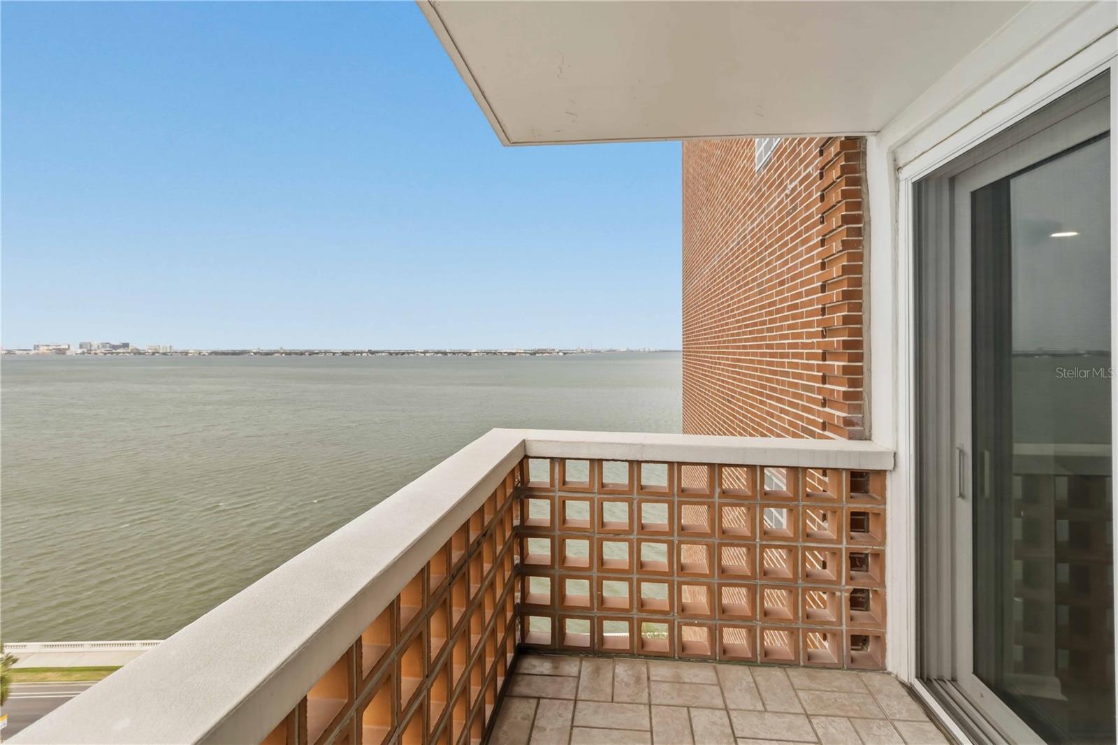 BAYSHORE TOWERS A CONDO - Residential