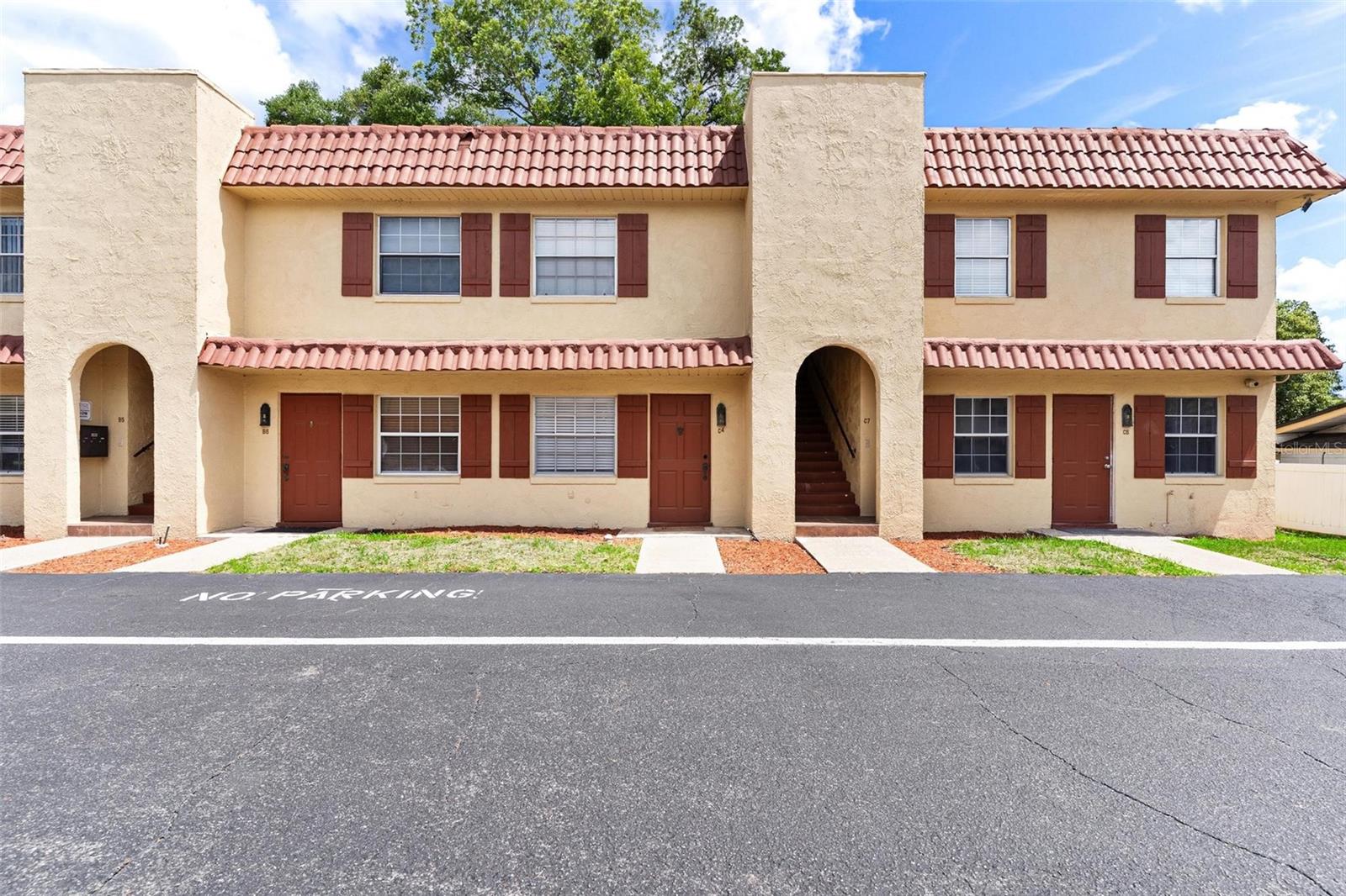 LEESBURG SPANISH OAKS CONDO - Residential