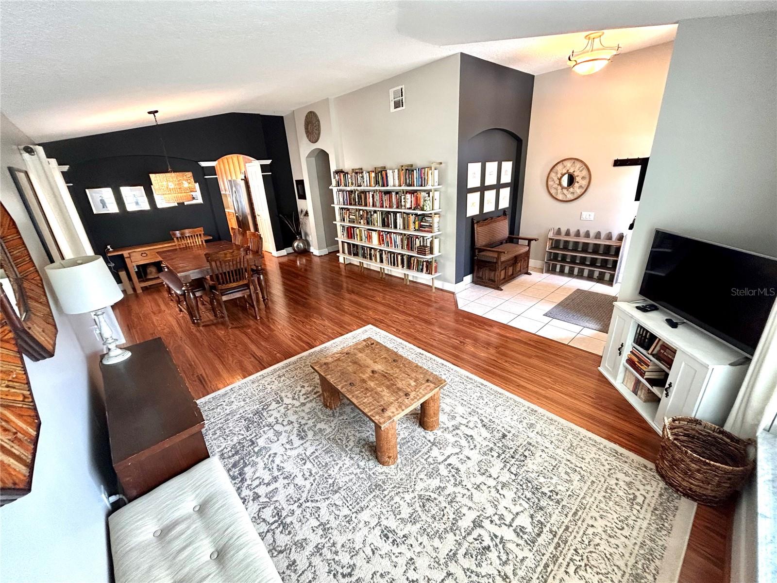 OAKHURST RESERVE UNIT ONE - Residential