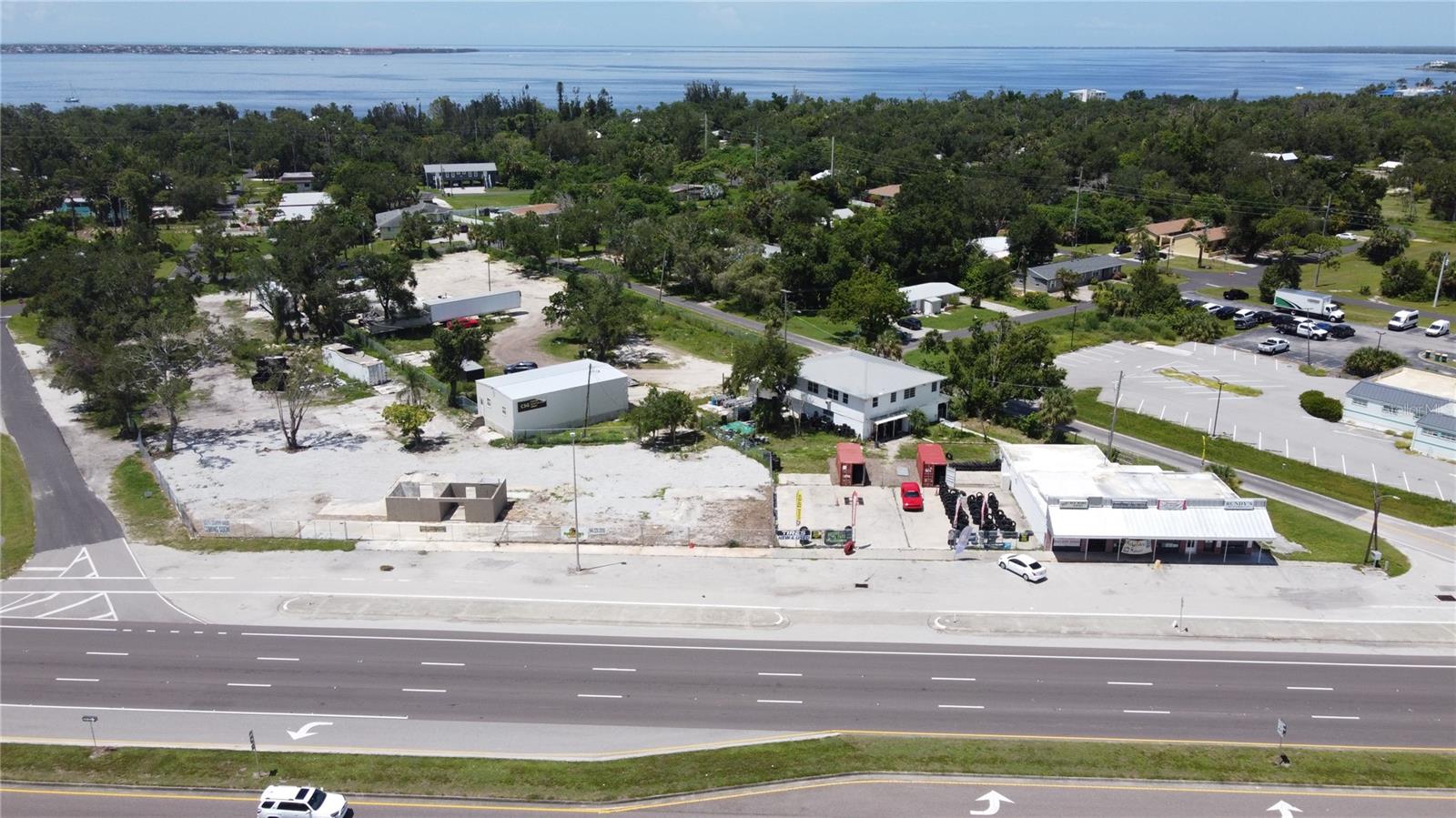 SIBLEYS CHARLOTTE HARBOR - Commercial Sale
