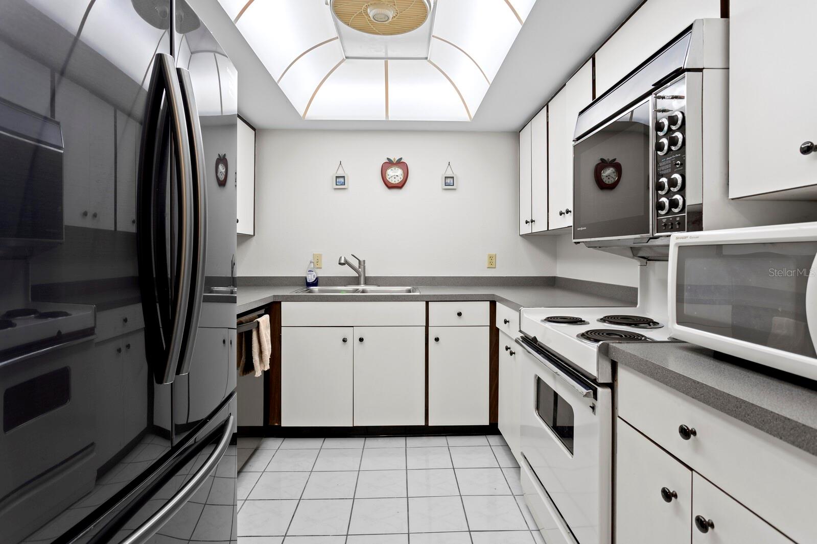 BELLEVIEW BILTMORE VILLAS BAYSHORE - Residential