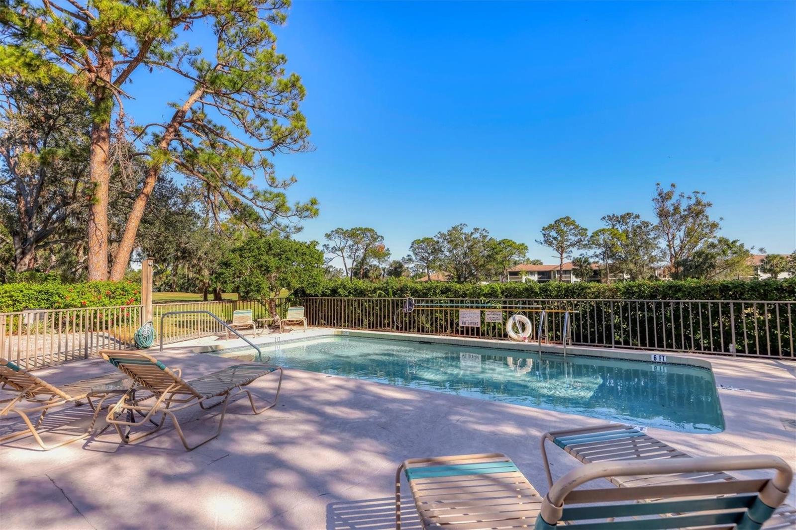 QUAIL HOLLOW - Residential