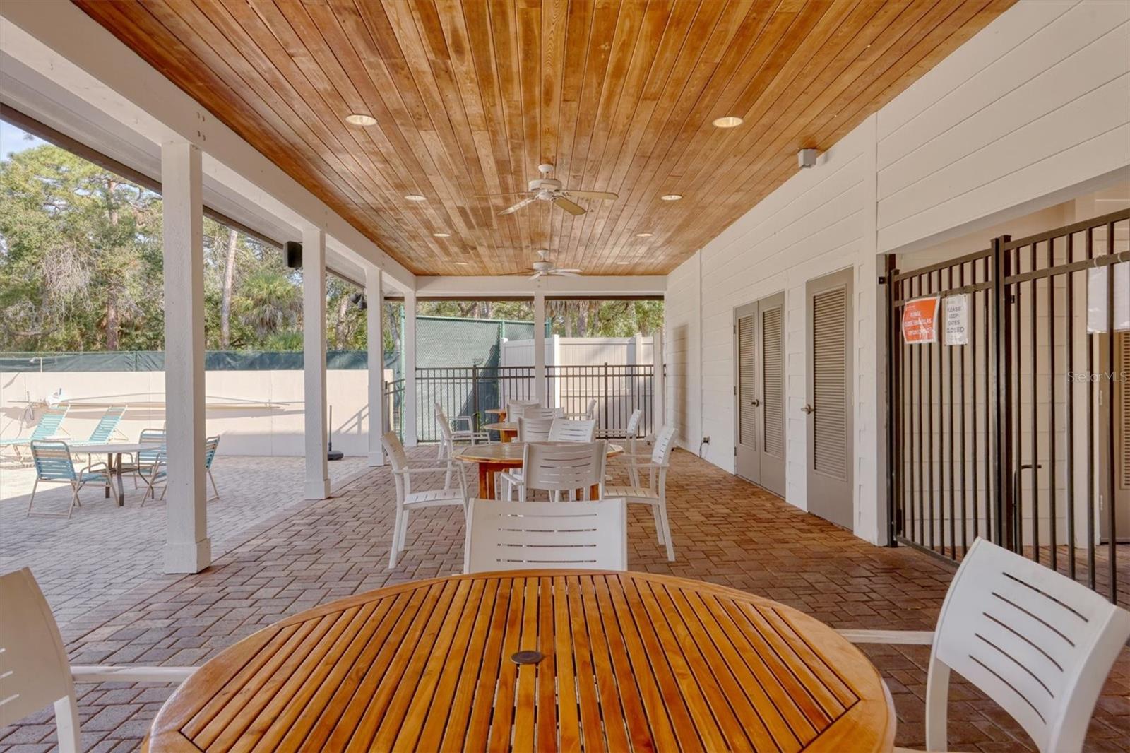 QUAIL HOLLOW - Residential