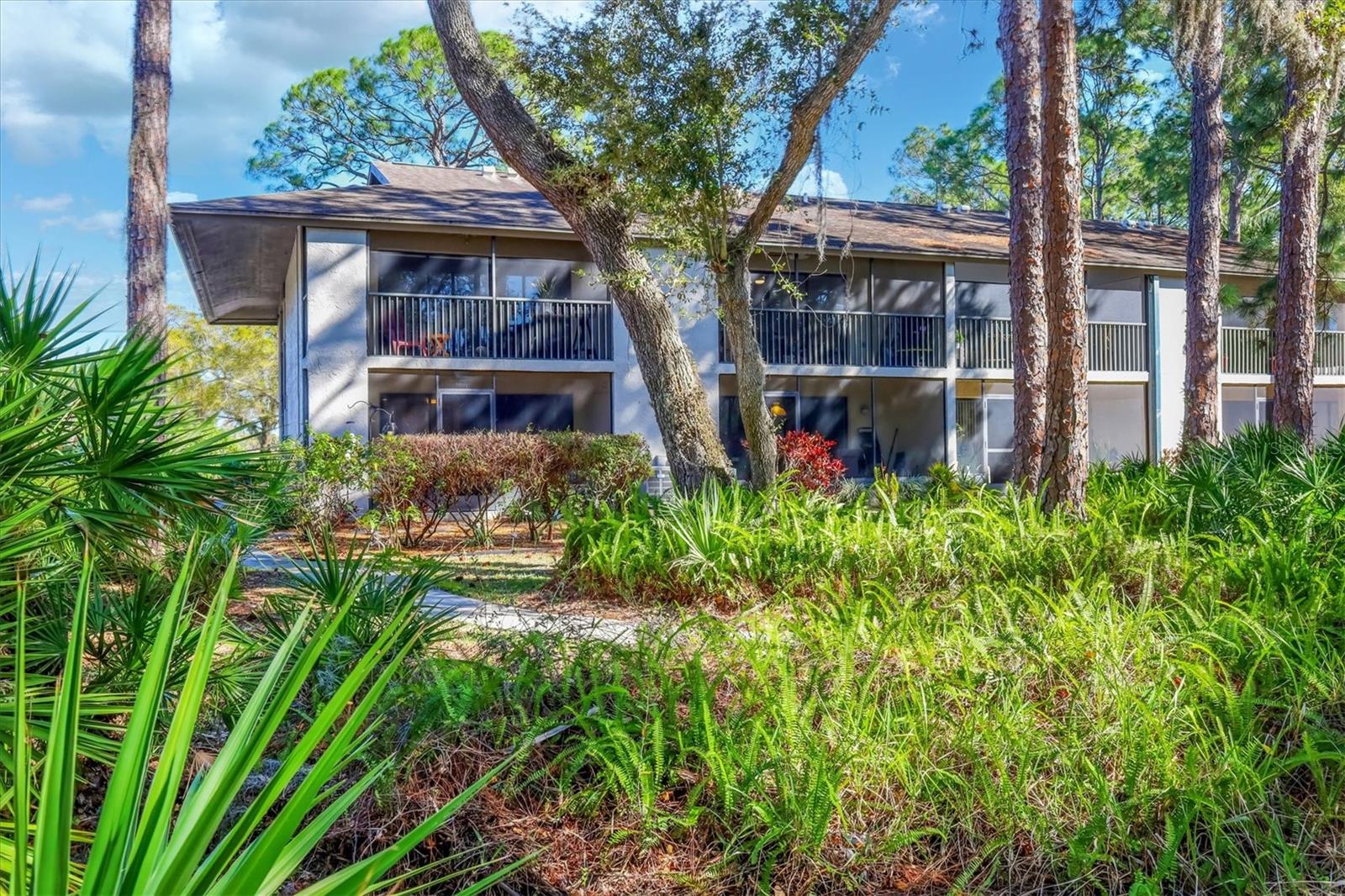 QUAIL HOLLOW - Residential