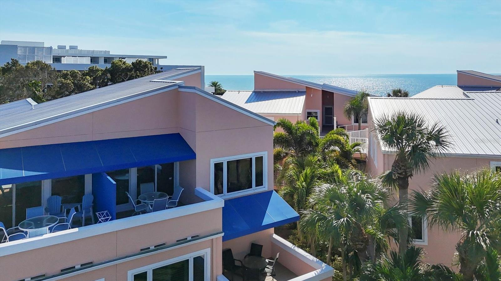 SAND CAY - Residential