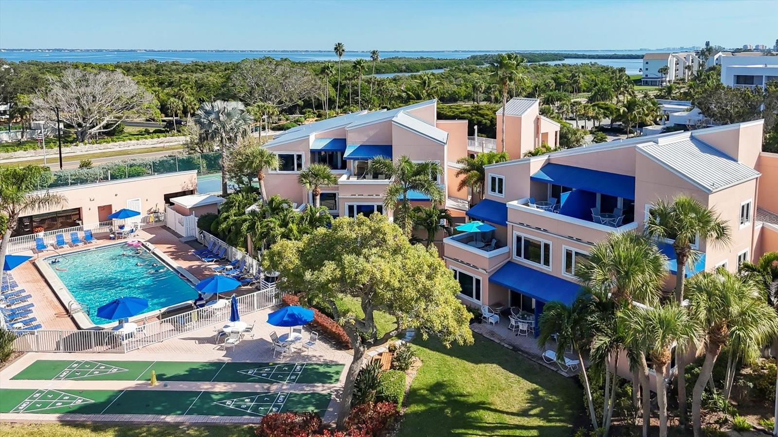 SAND CAY - Residential