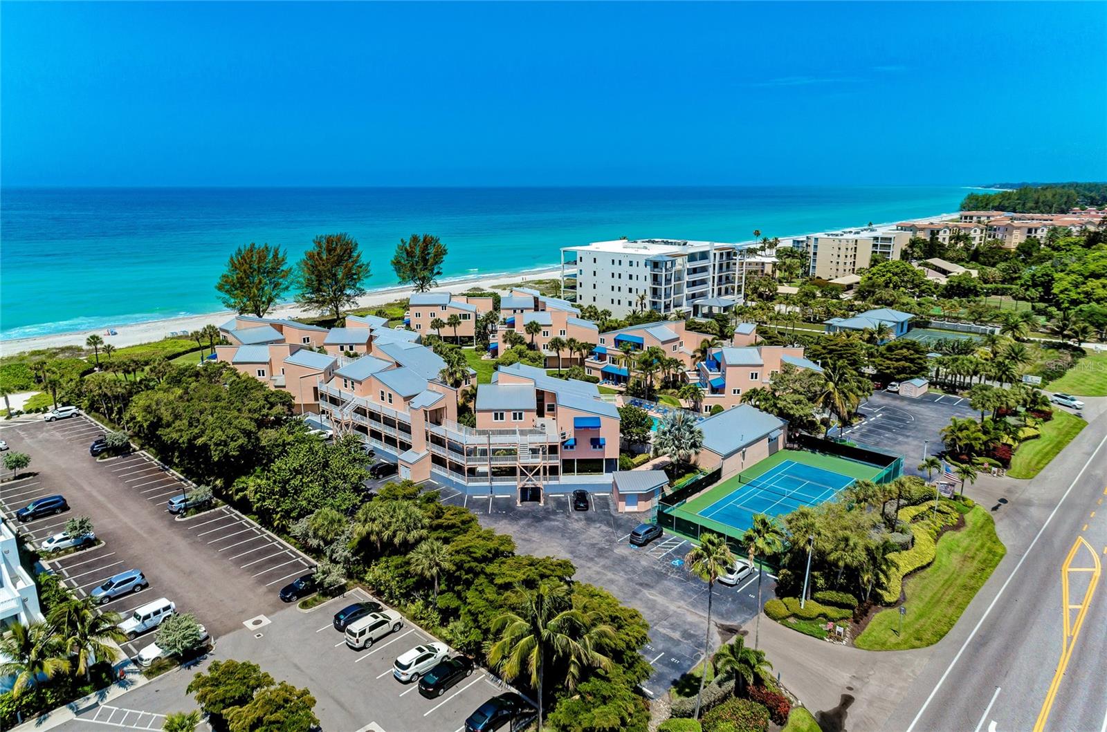 SAND CAY - Residential