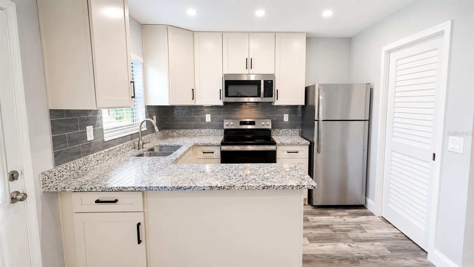 NEWTOWN HEIGHTS FIRST ADD TO - Residential Lease