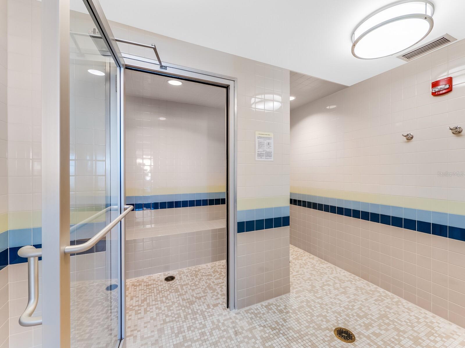LONGBOAT KEY TOWERS - Residential