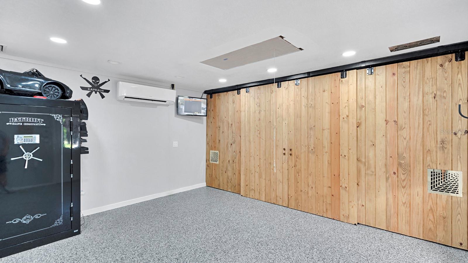 CRESCENT WEST SUB - Residential