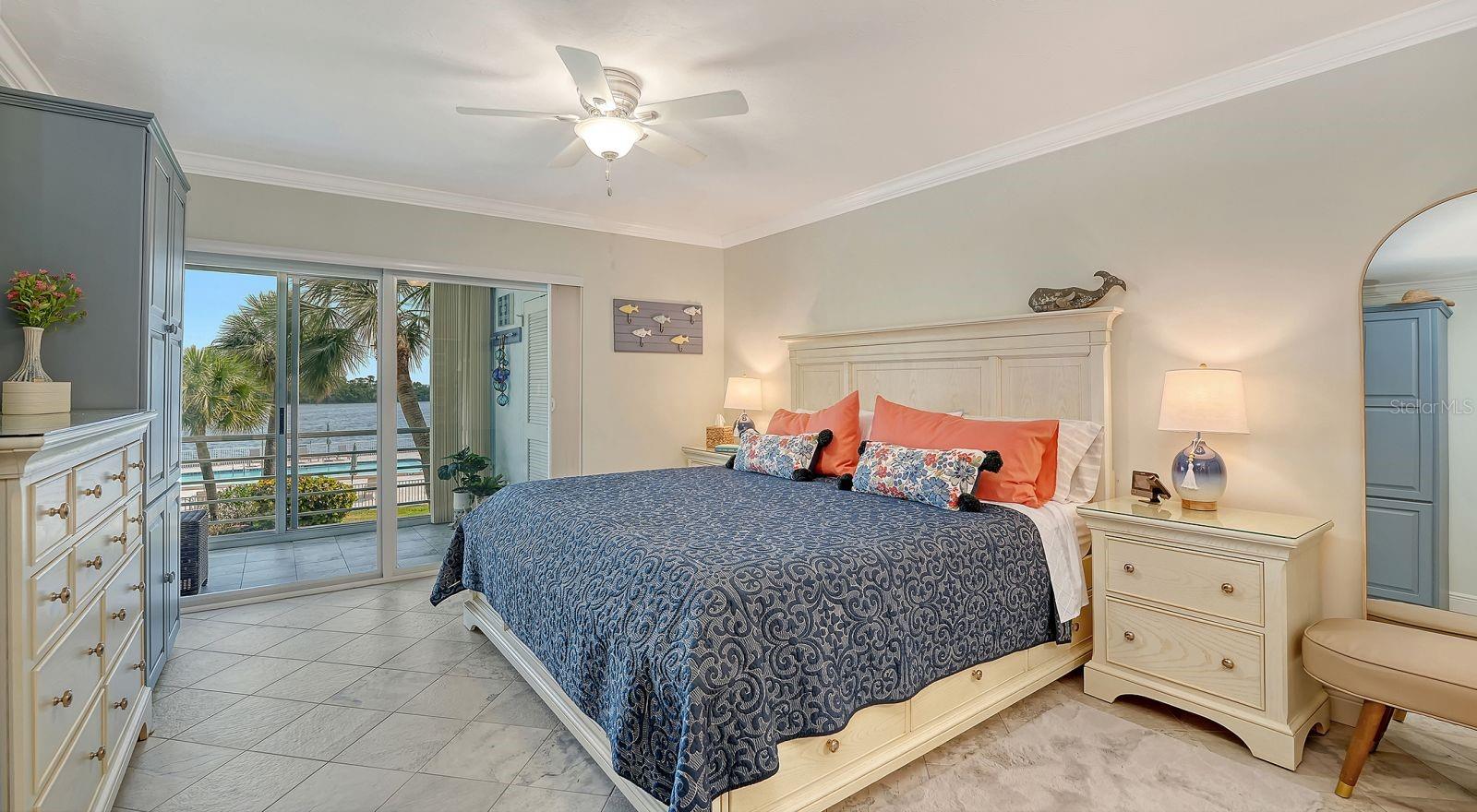 SUTTON PLACE - Residential