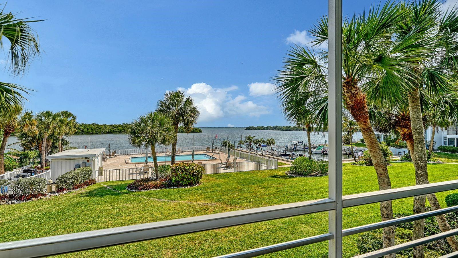 SUTTON PLACE - Residential