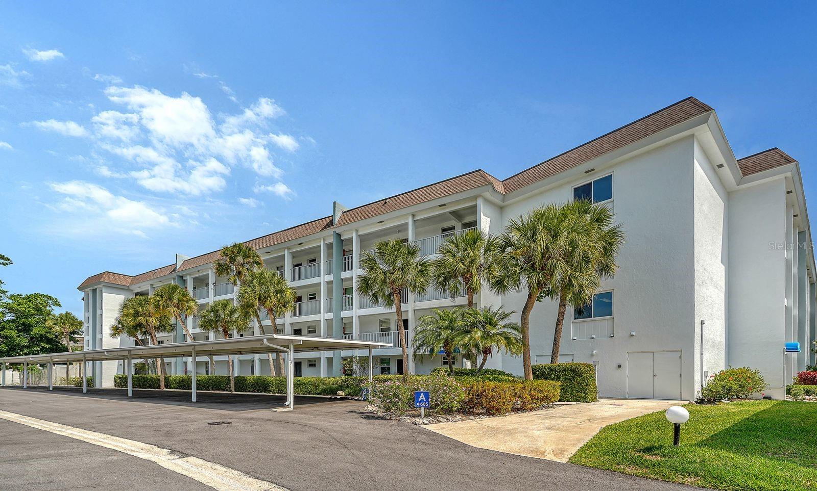SUTTON PLACE - Residential