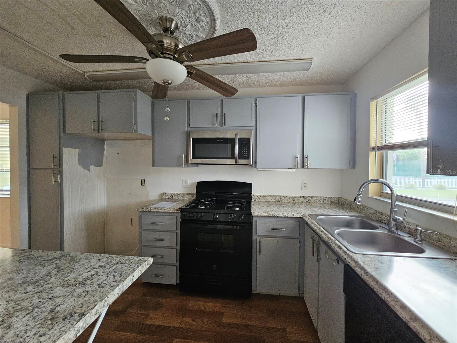 TOWN SHORES OF GULFPORT - Residential