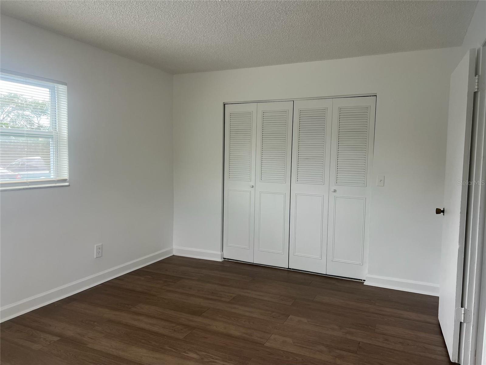 SUN-LIT SHORES SUB TRACT-B PT REP - Residential Lease