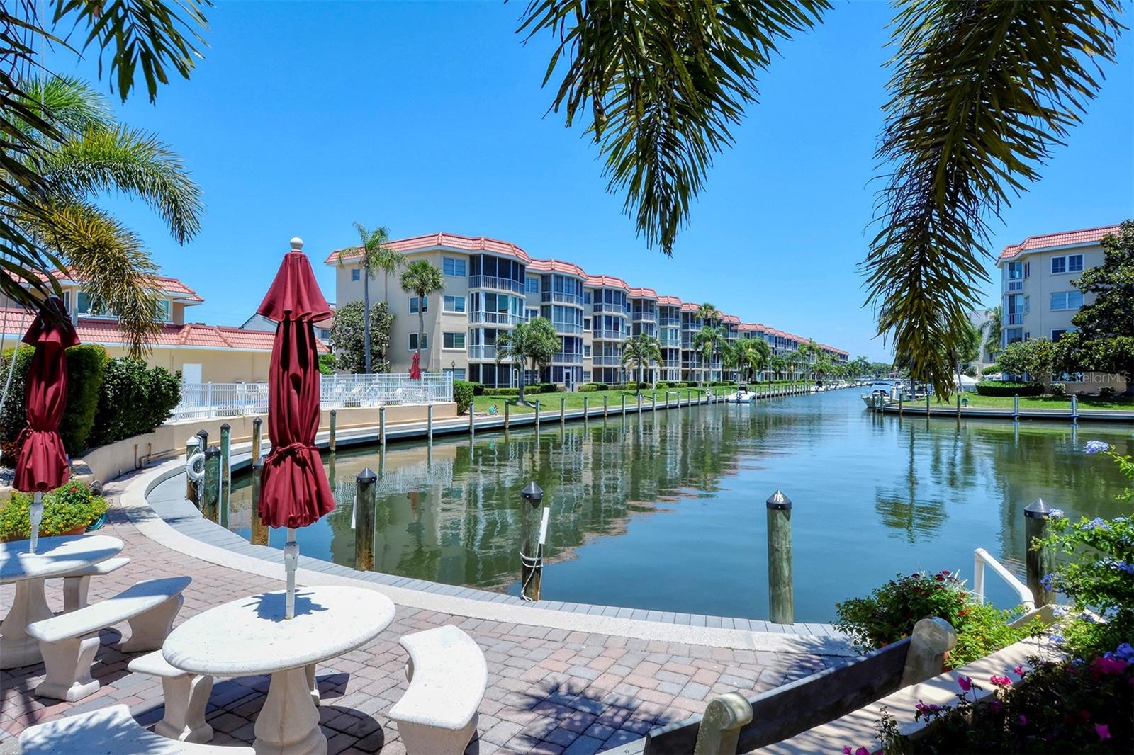 SIESTA HARBOR II - Residential
