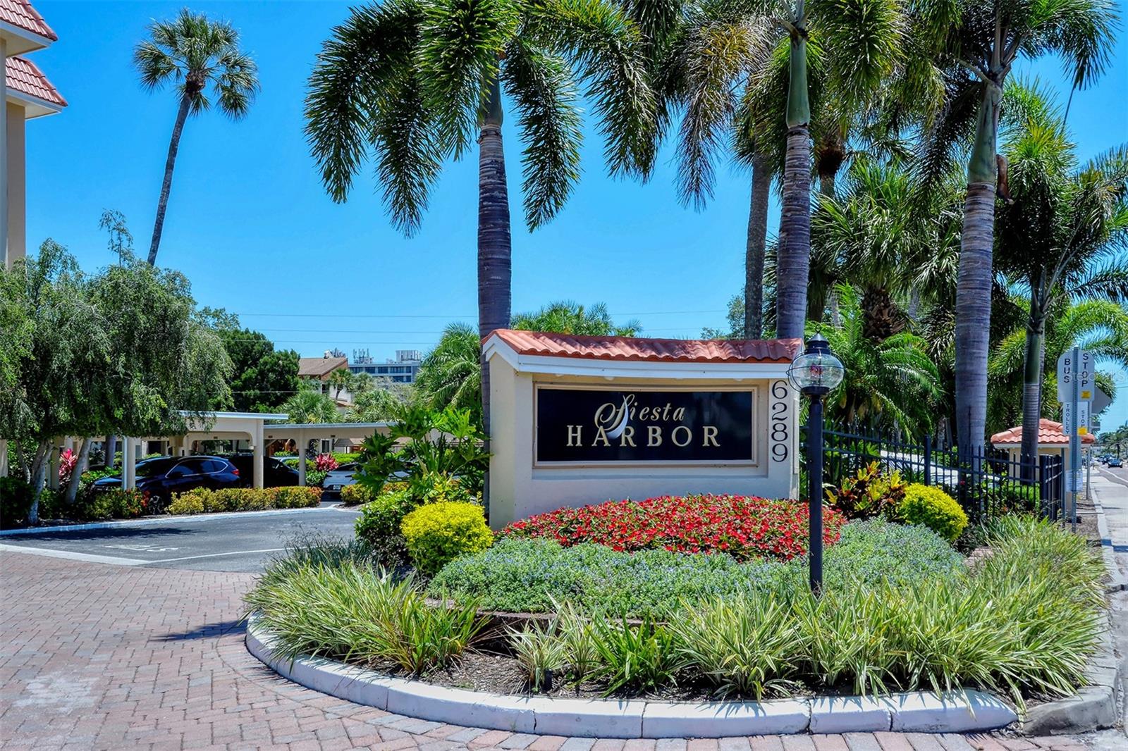 SIESTA HARBOR II - Residential