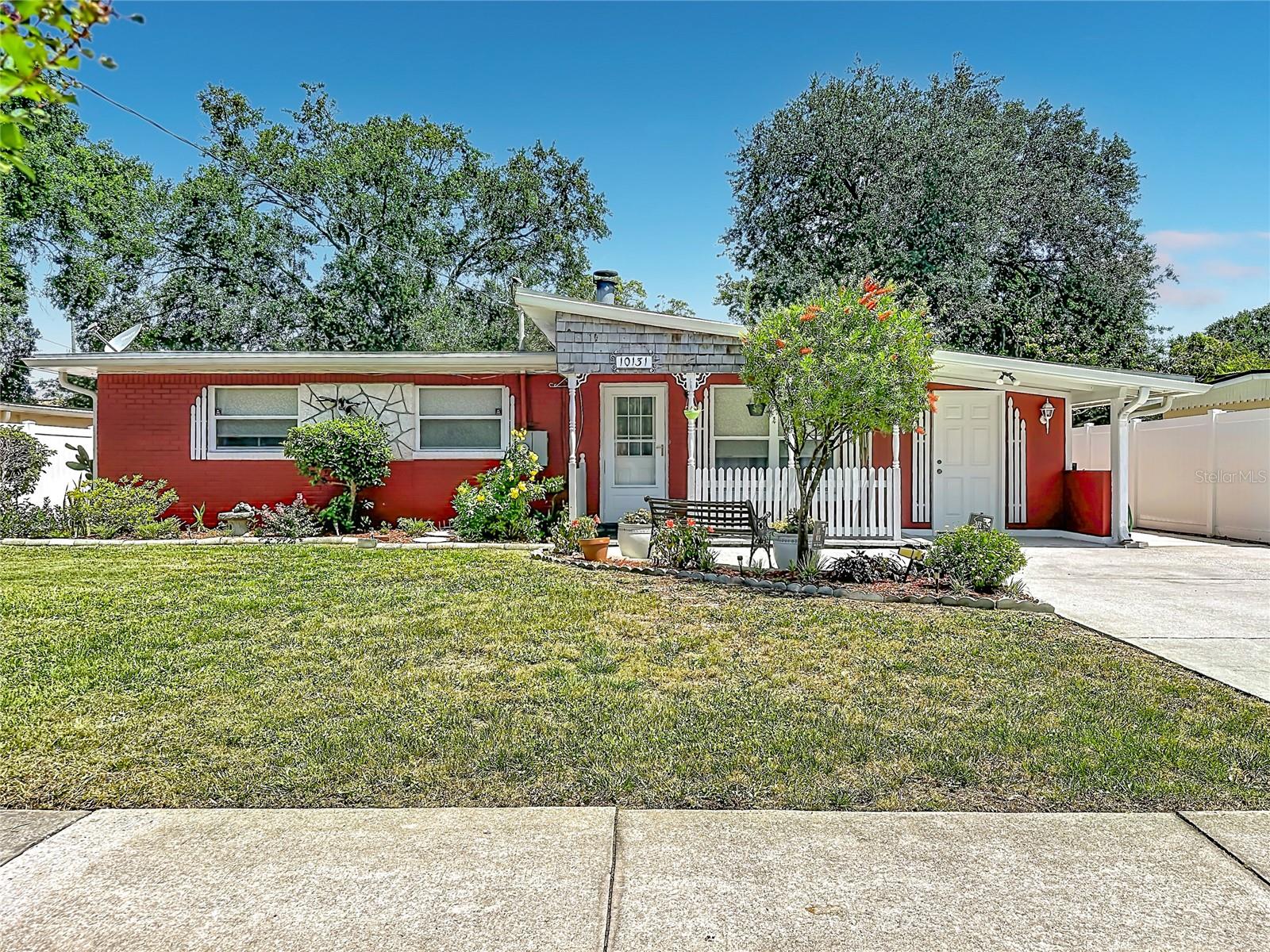 ARLINGTON EAST - Residential