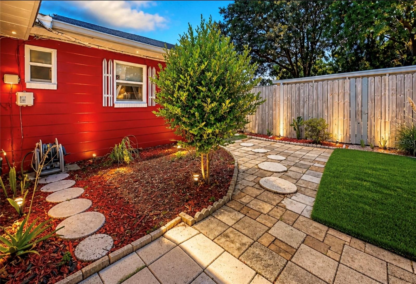 ARLINGTON EAST - Residential