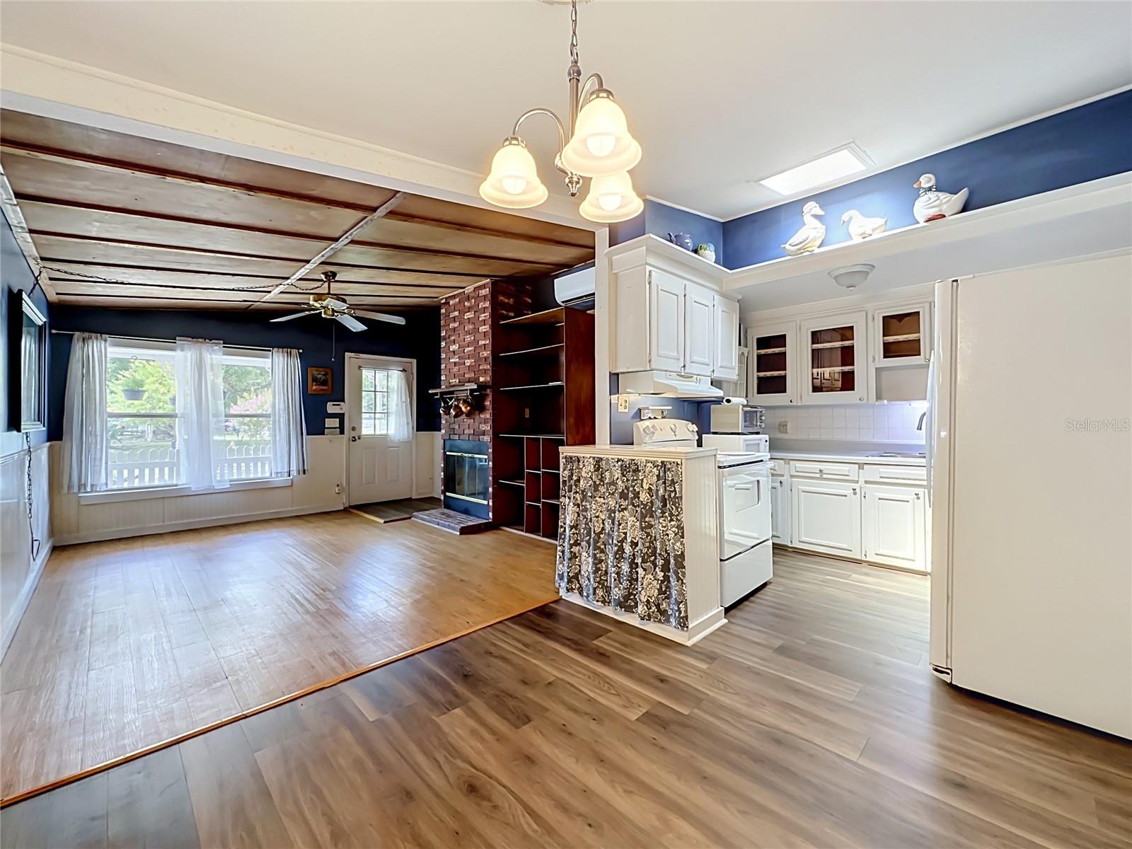 ARLINGTON EAST - Residential