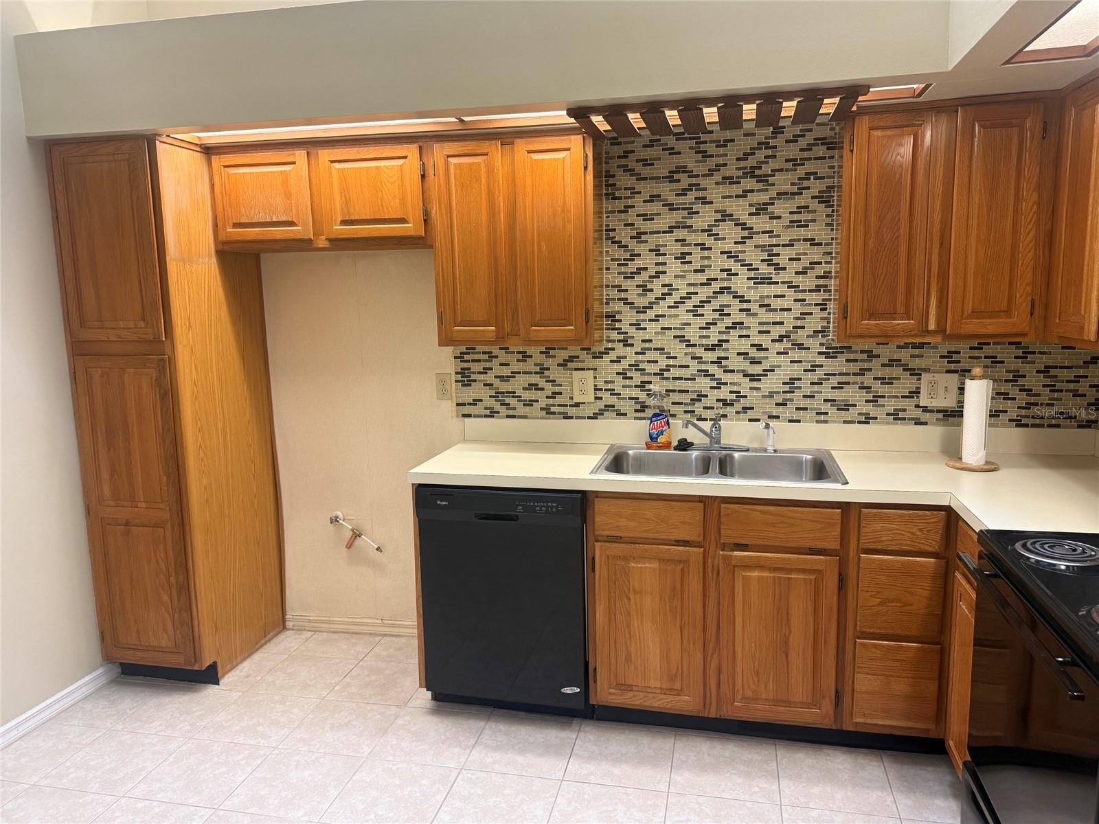 CRANES ROOST VILLAS - Residential