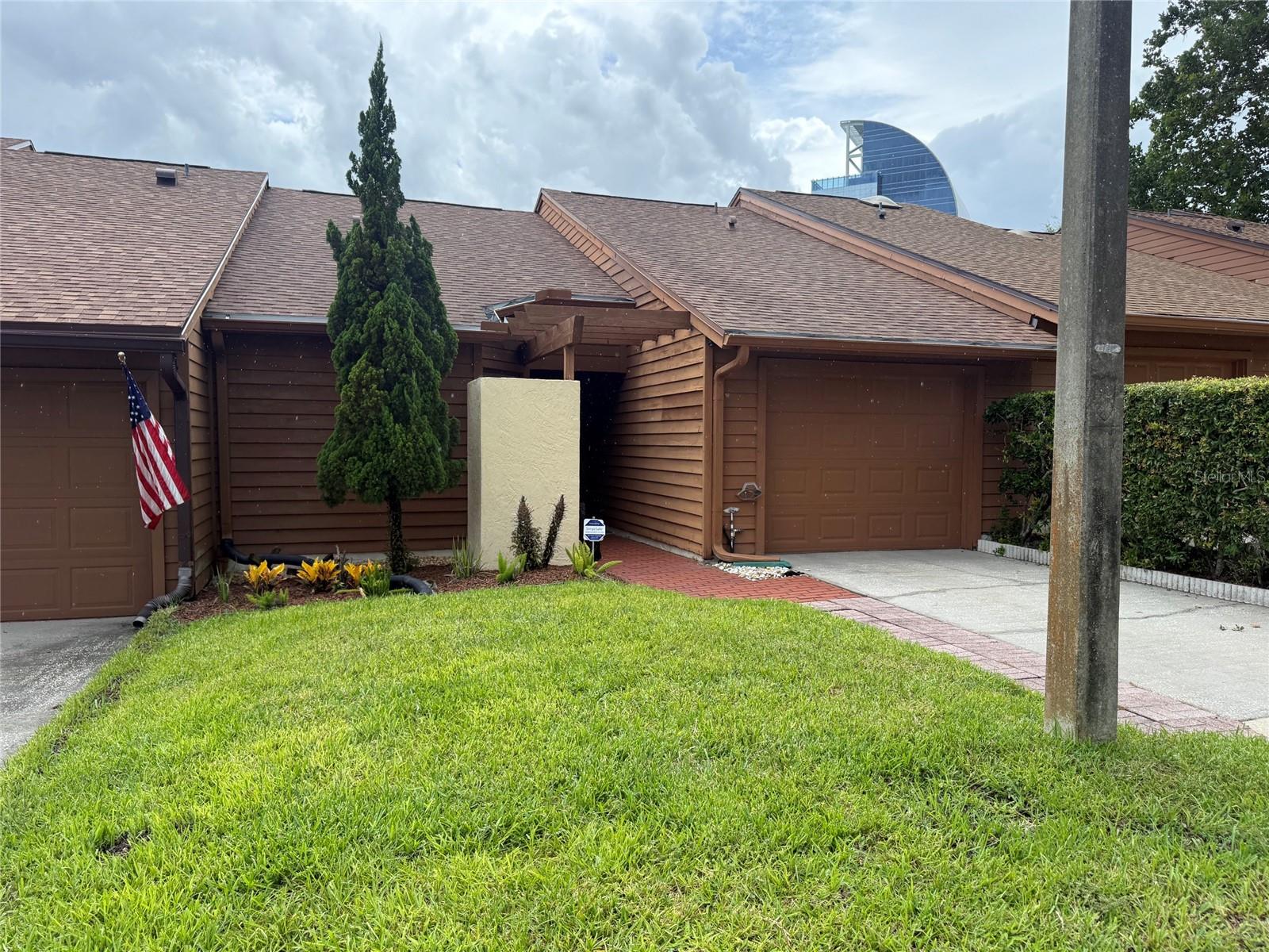 CRANES ROOST VILLAS - Residential