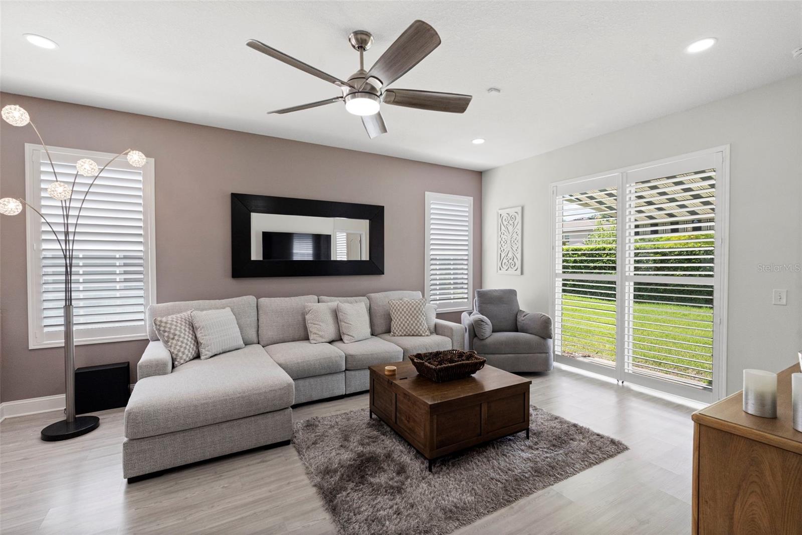 WESTMONT OAKS - Residential