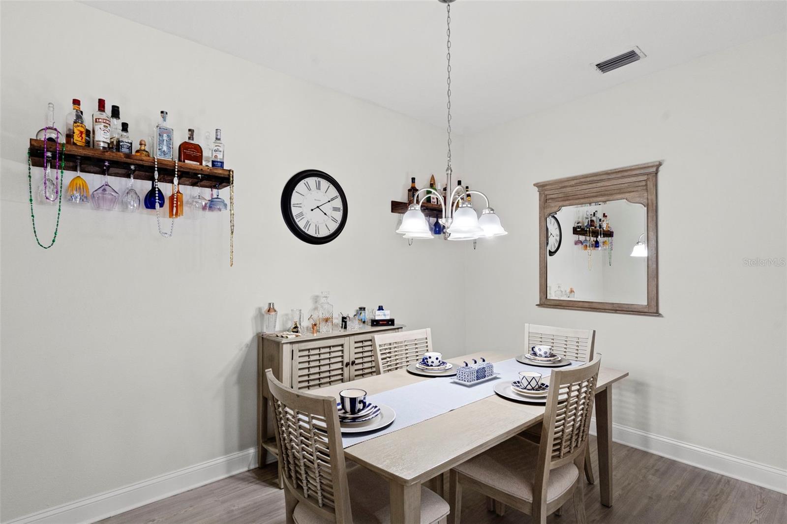WESTMONT OAKS - Residential