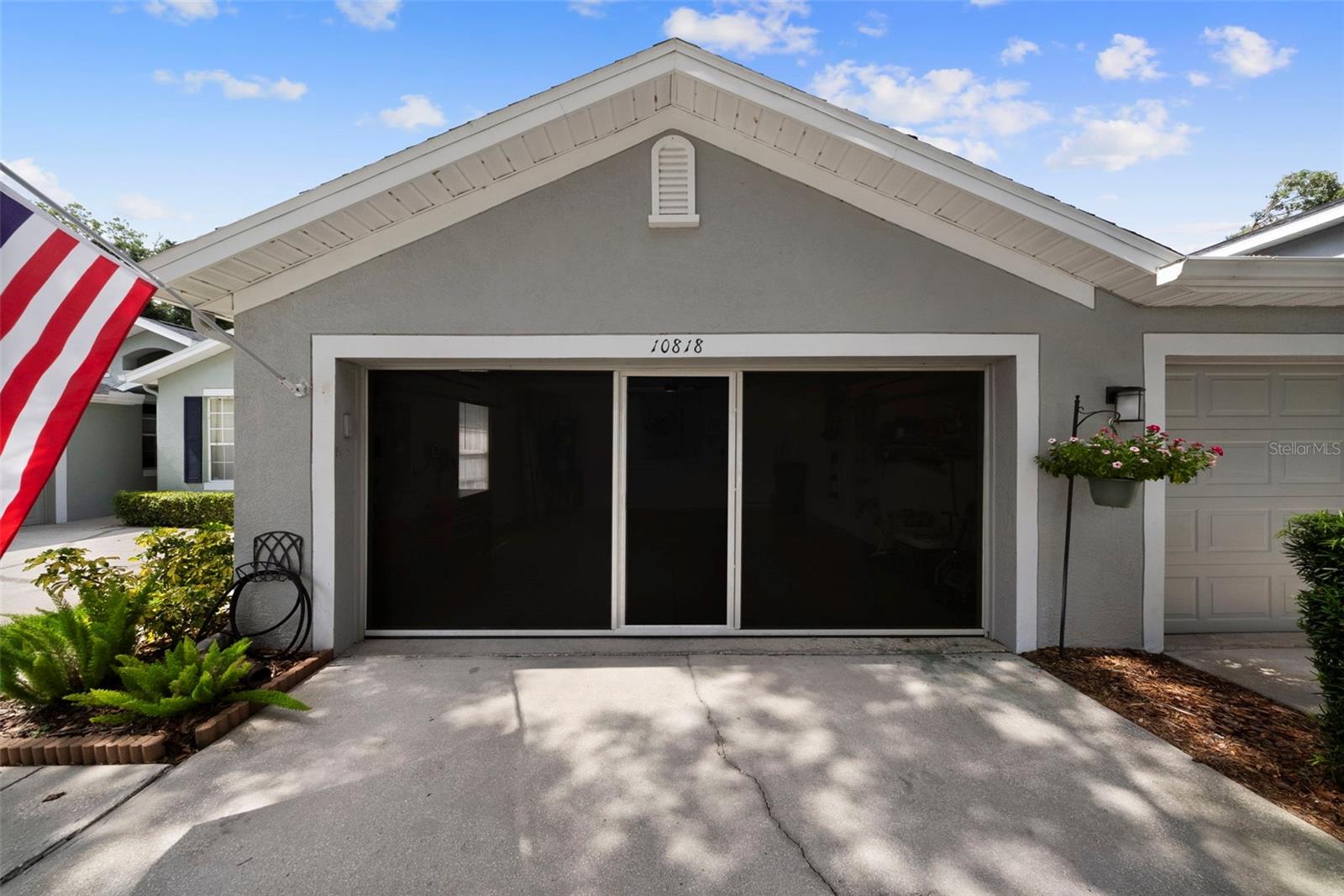 WESTMONT OAKS - Residential