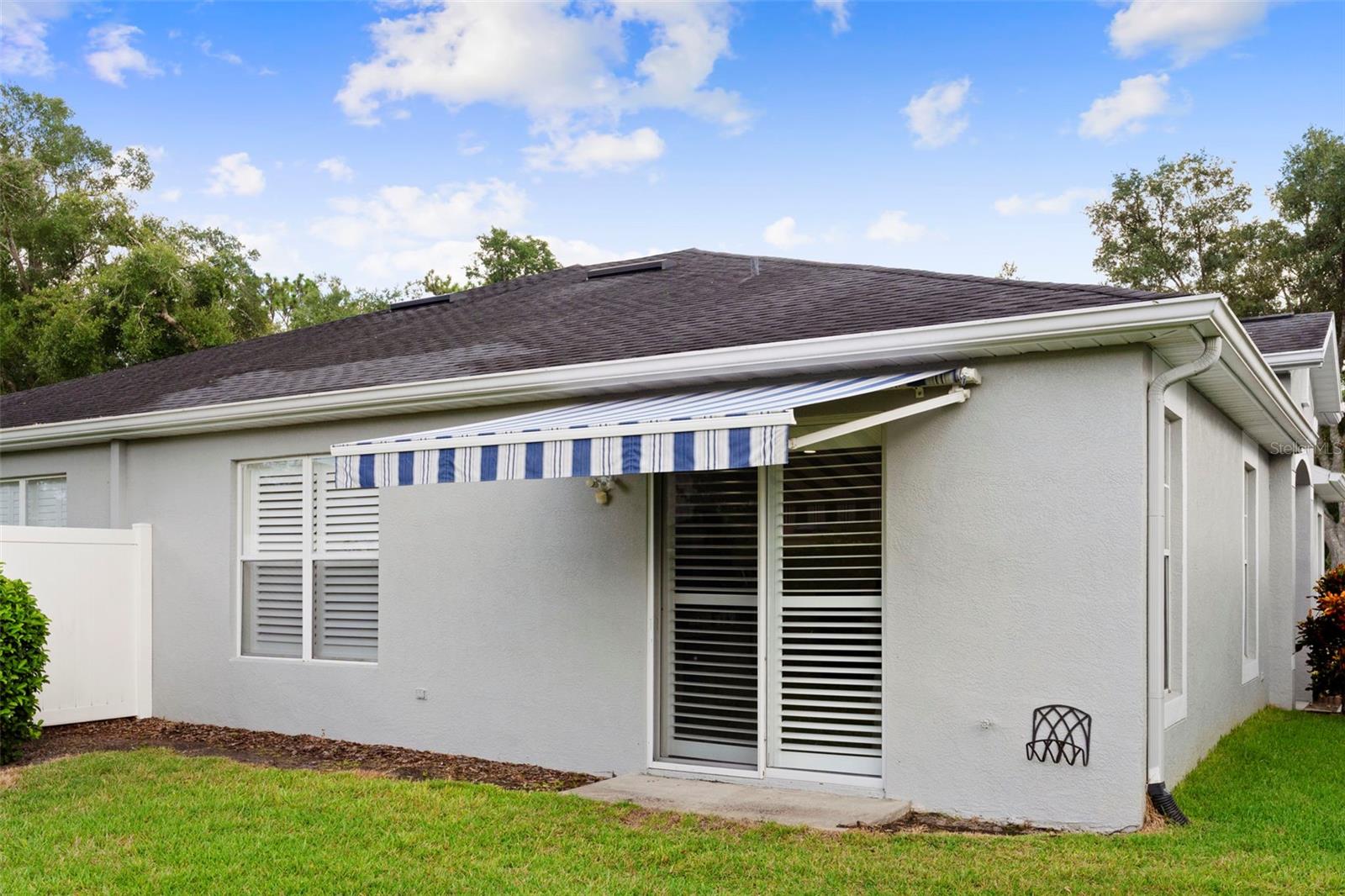 WESTMONT OAKS - Residential